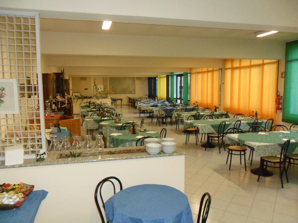 Hotel Ospitalita San Tommaso D'Aquino Boloňa Exteriér fotografie
